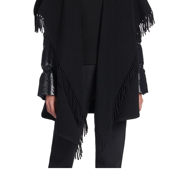 100% Authentic Moncler cape style jacket - Picture 2 of 6